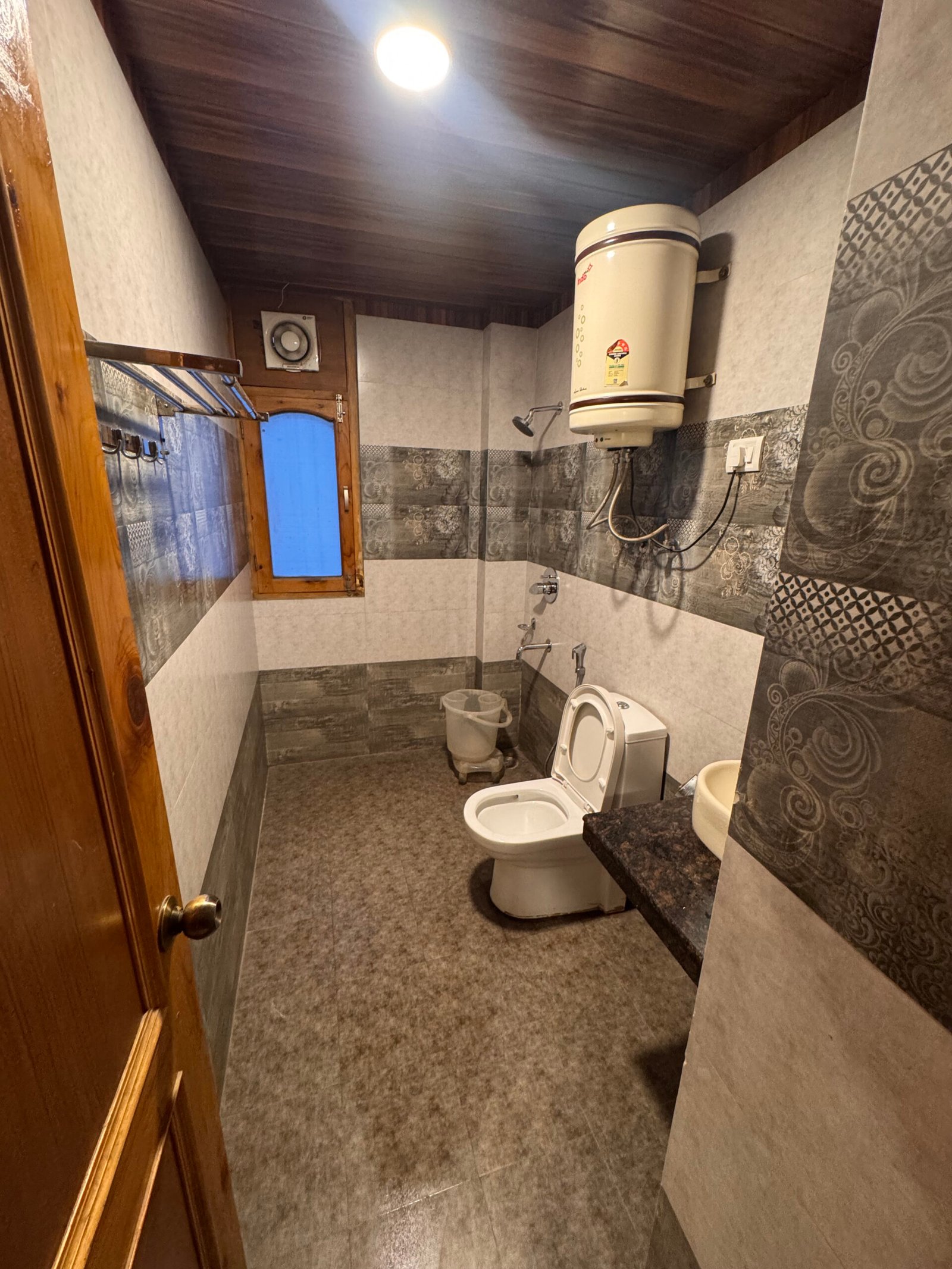 hotel-img